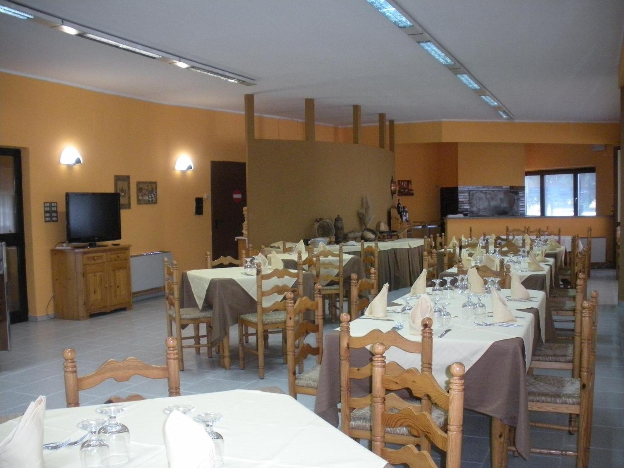 Hotel La Fattoria Camigliatello Silano Exteriör bild