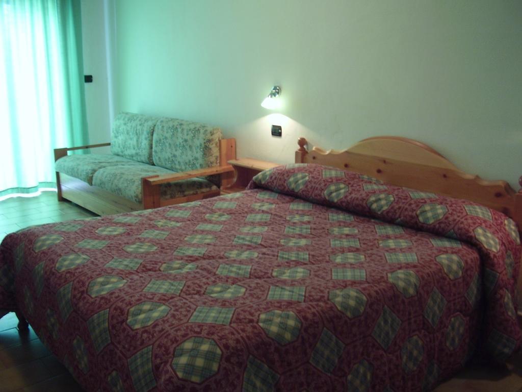 Hotel La Fattoria Camigliatello Silano Rum bild