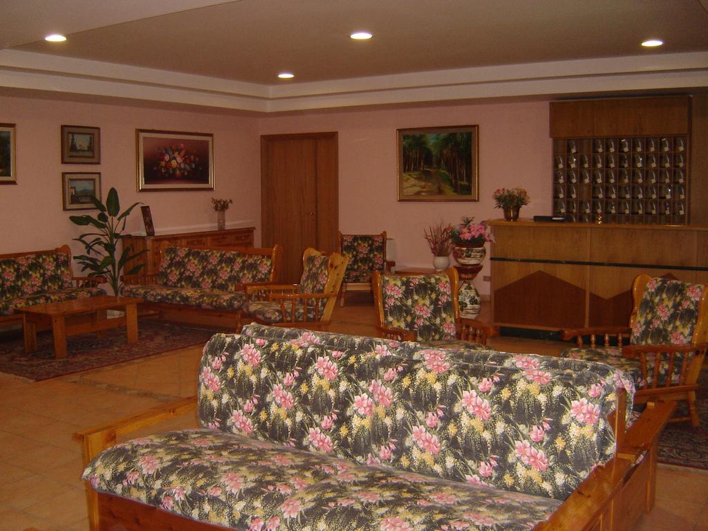Hotel La Fattoria Camigliatello Silano Exteriör bild